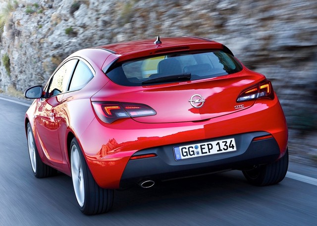 Opel Astra Gtc foto 28