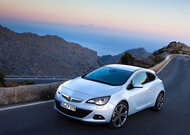 Opel Astra Gtc foto 41