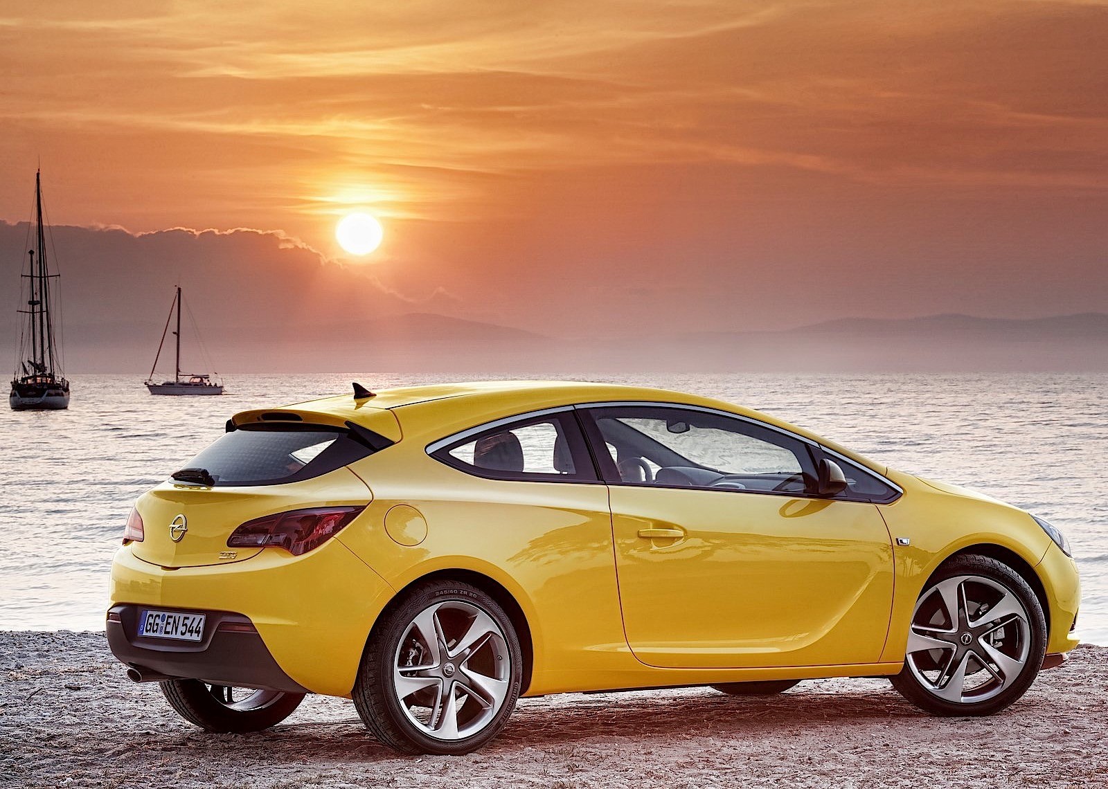 Opel Astra Gtc photo 61