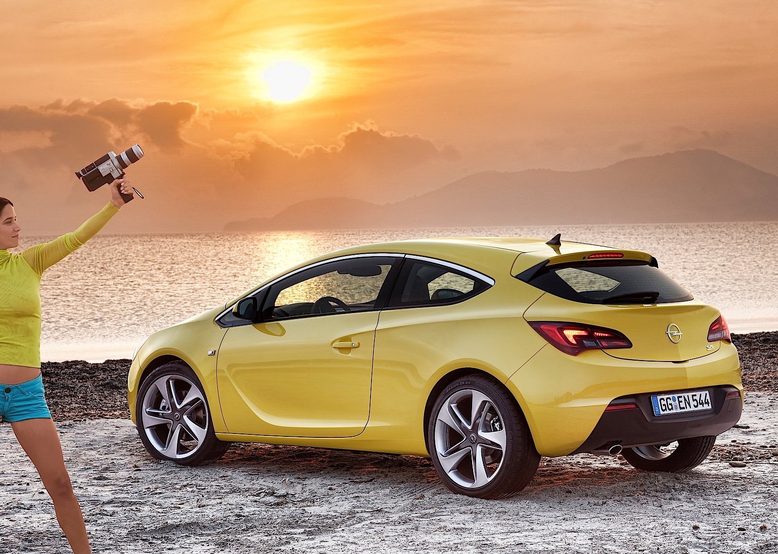 Opel Astra Gtc photo 66