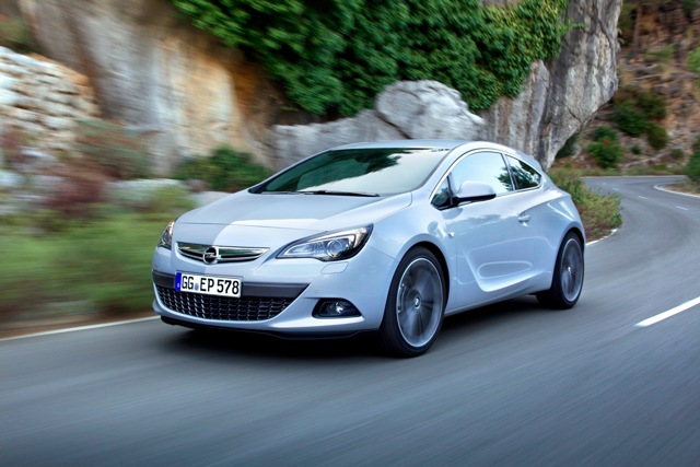 Opel Astra Gtc foto 3