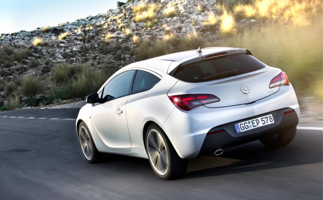 Opel Astra Gtc foto 4