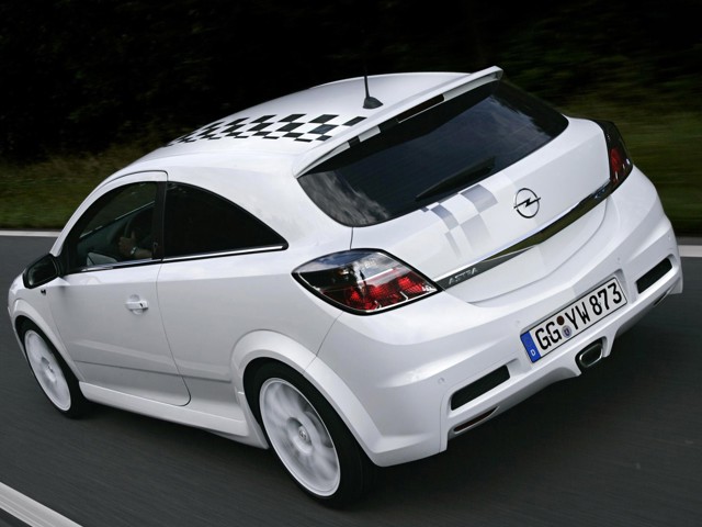 Opel Astra Opc photo 4