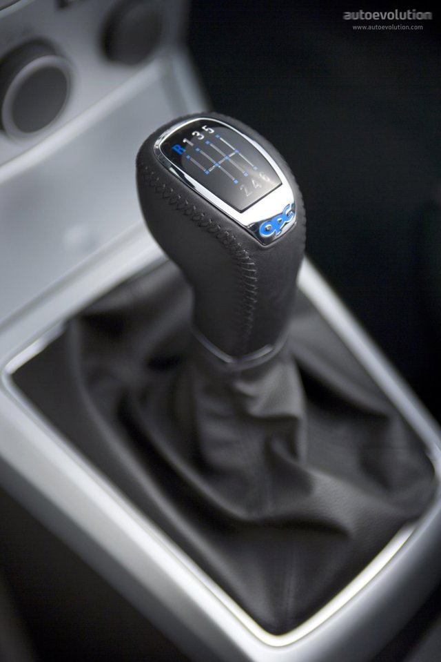 Opel Astra Opc photo 33