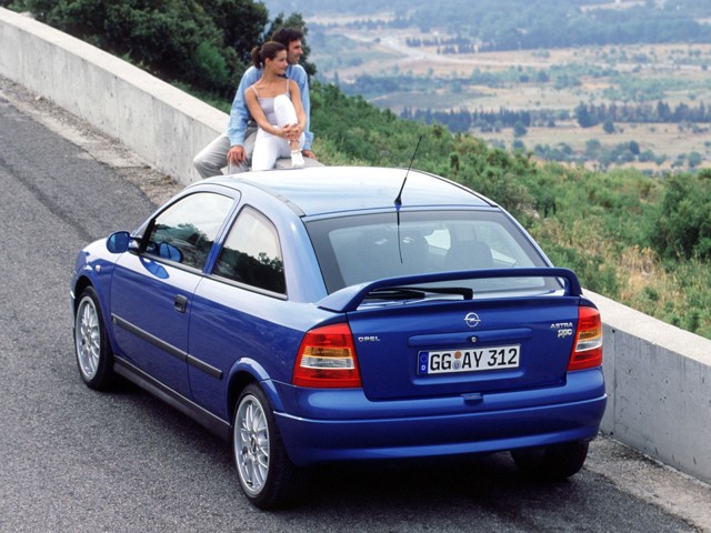 Opel Astra Opc photo 13