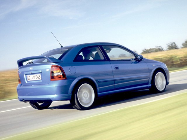 Opel Astra Opc photo 17