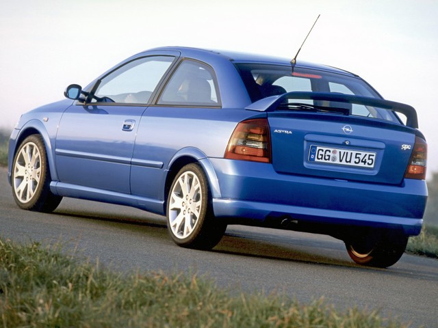 Opel Astra Opc photo 18
