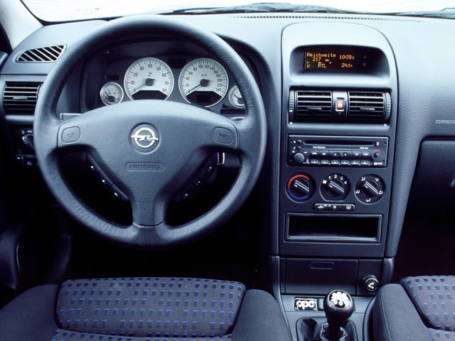 Opel Astra Opc photo 25
