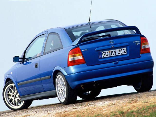 Opel Astra Opc photo 6