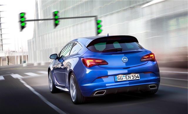 Opel Astra Opc photo 10