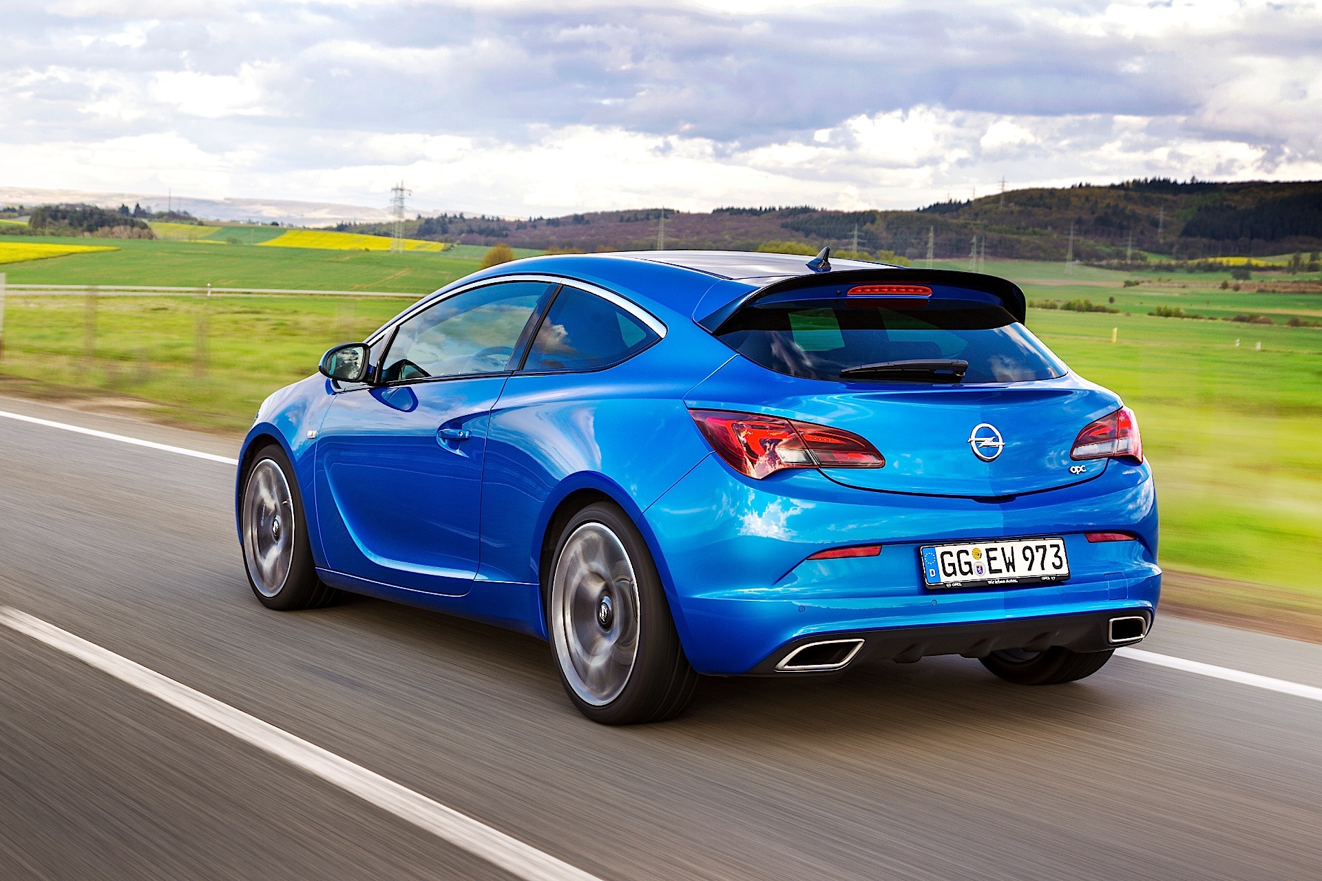 Opel Astra Opc photo 14