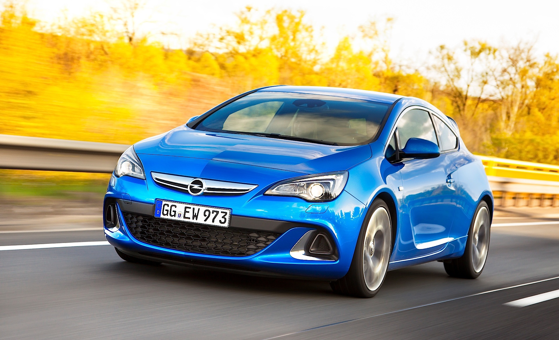 Opel Astra Opc photo 15