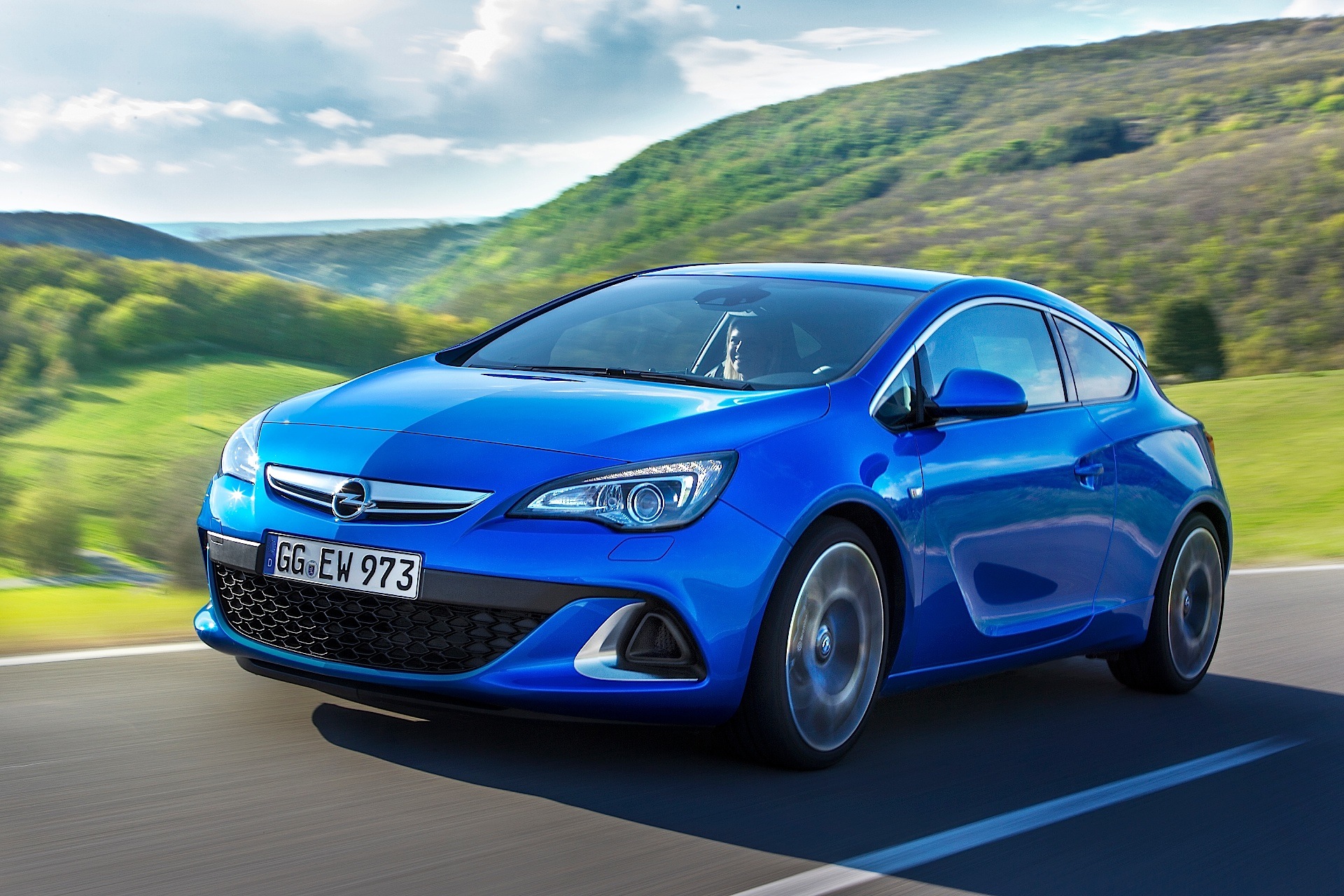 Opel Astra Opc photo 18