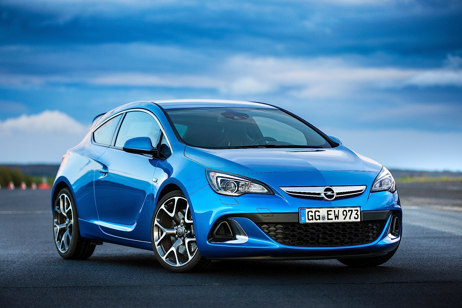 Opel Astra Opc photo 35