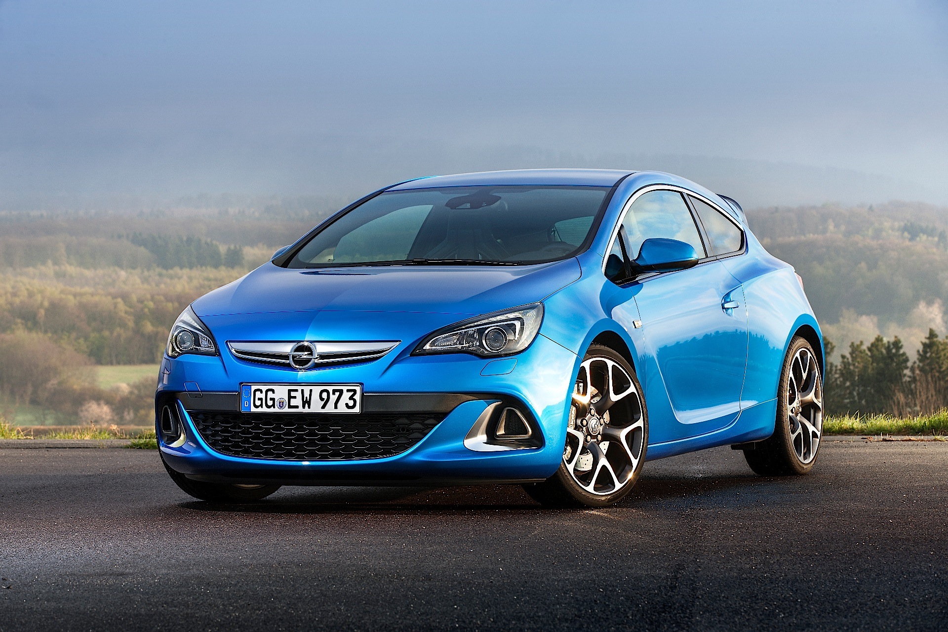 Opel Astra Opc photo 37