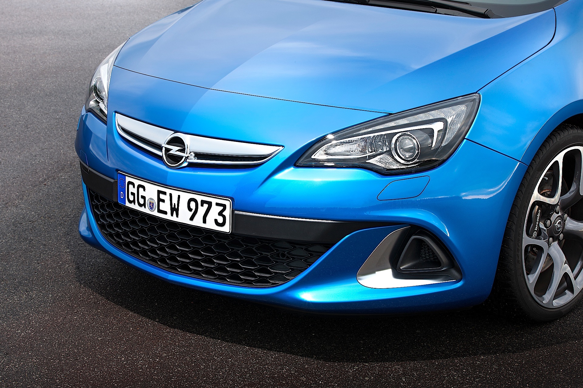 Opel Astra Opc photo 38