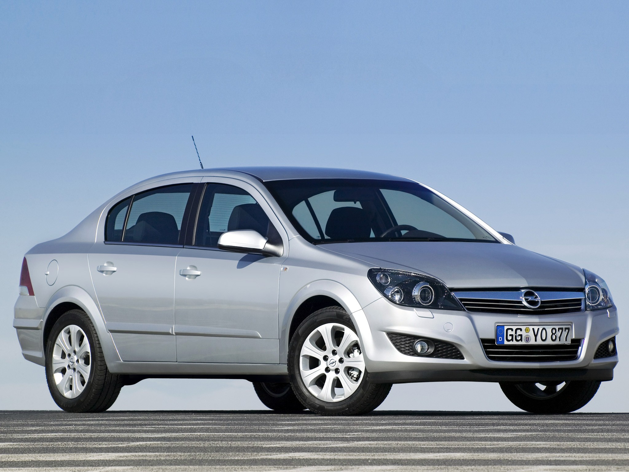 Opel Astra Sedan photo 22