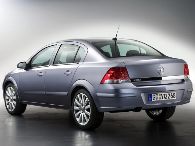 Opel Astra Sedan photo 27