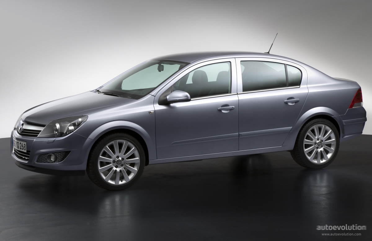 Opel Astra Sedan photo 2