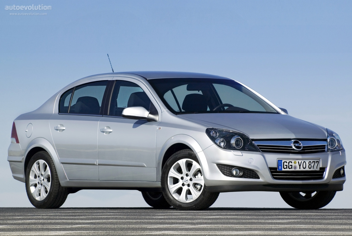 Opel Astra Sedan photo 4