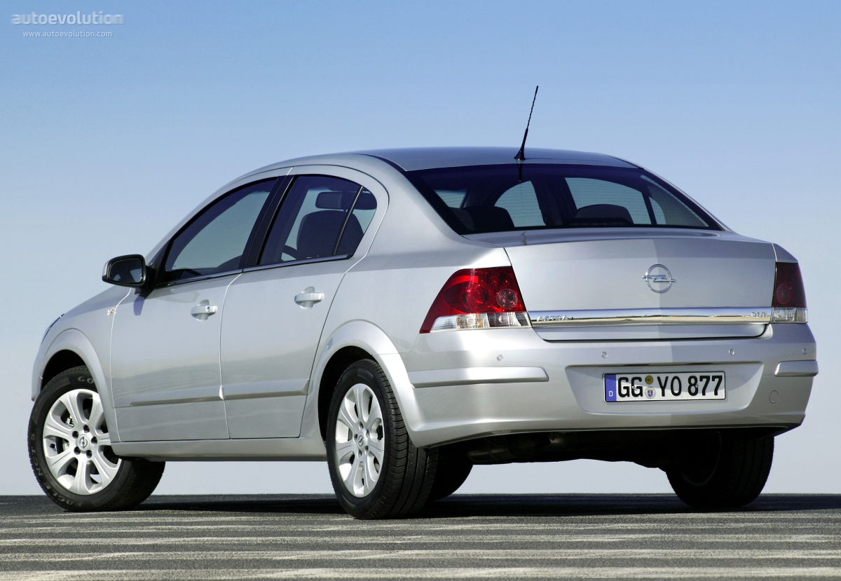 Opel Astra Sedan photo 5