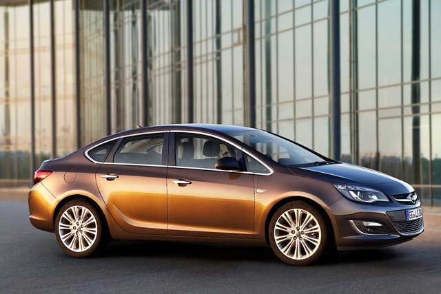 Opel Astra Sedan photo 5