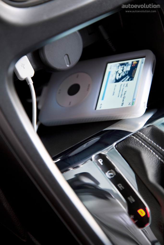 Opel Astra Sports Tourer photo 28