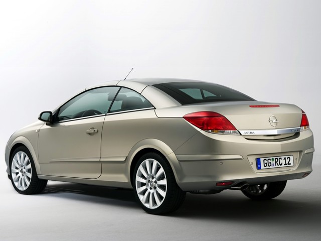 Opel Astra Twin Top / Cabriolet photo 12