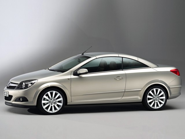 Opel Astra Twin Top / Cabriolet photo 13