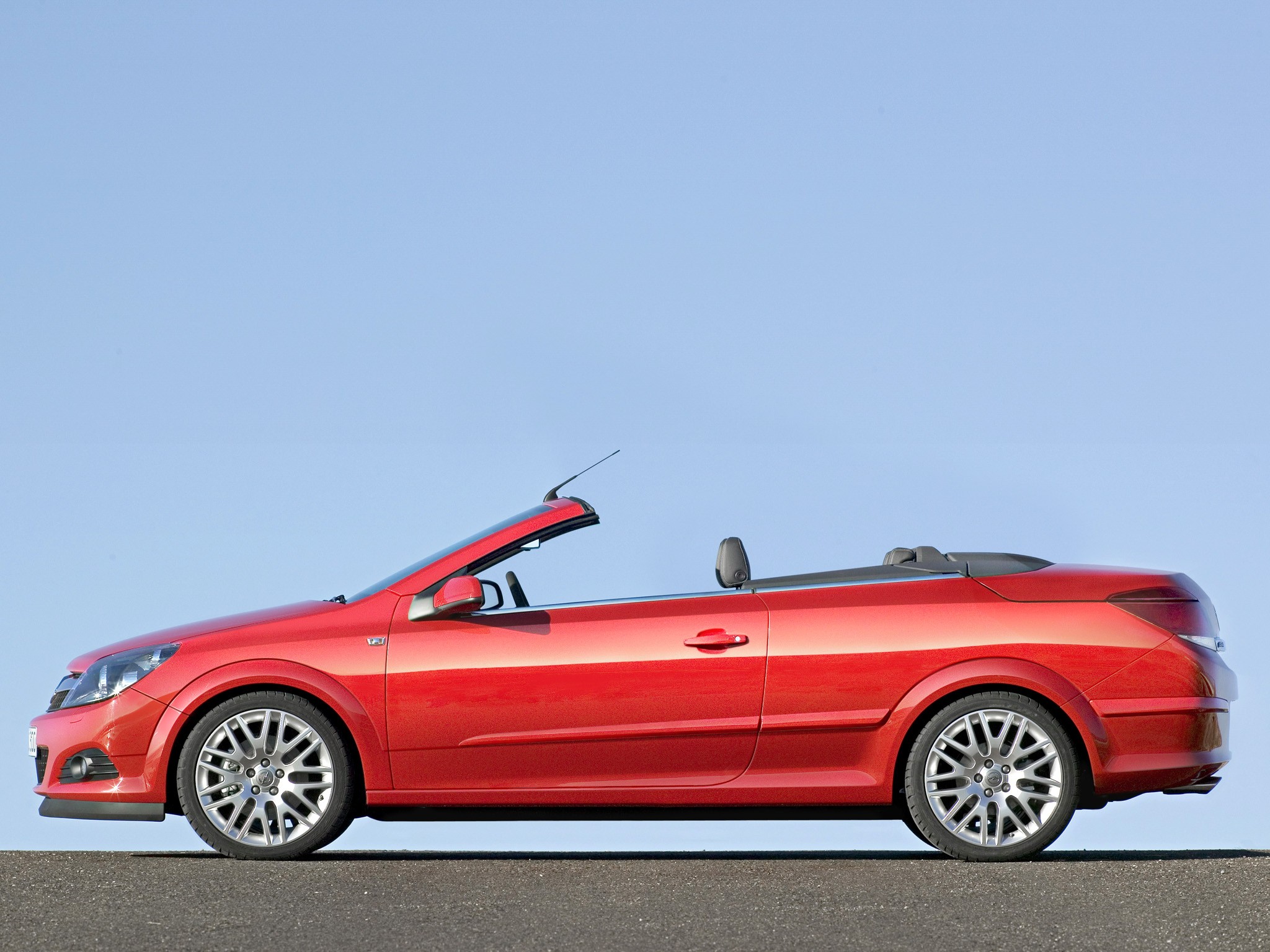 Opel Astra Twin Top / Cabriolet photo 22