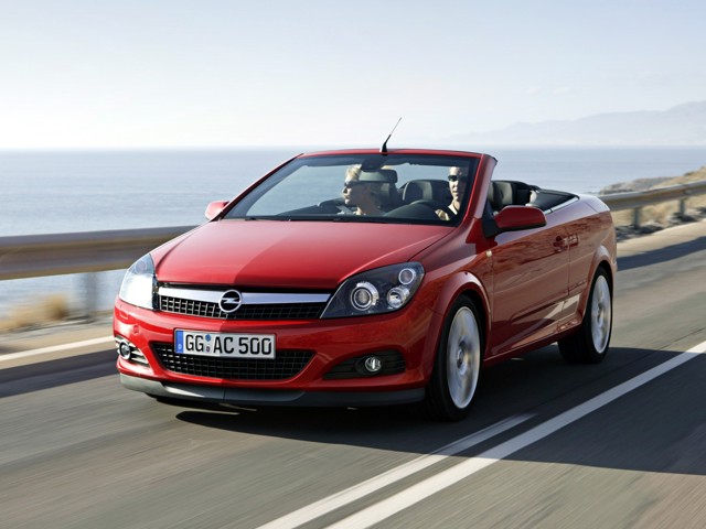 Opel Astra Twin Top / Cabriolet photo 26
