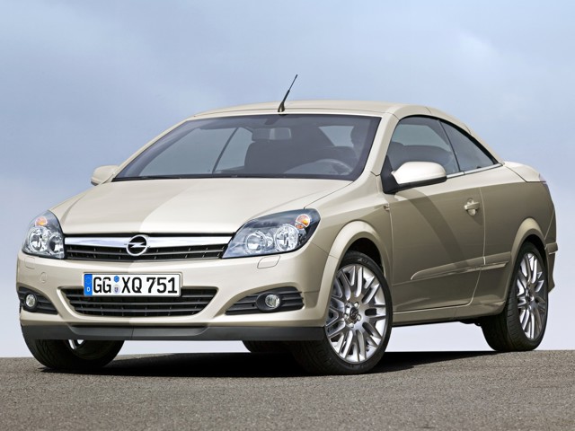 Opel Astra Twin Top / Cabriolet photo 32