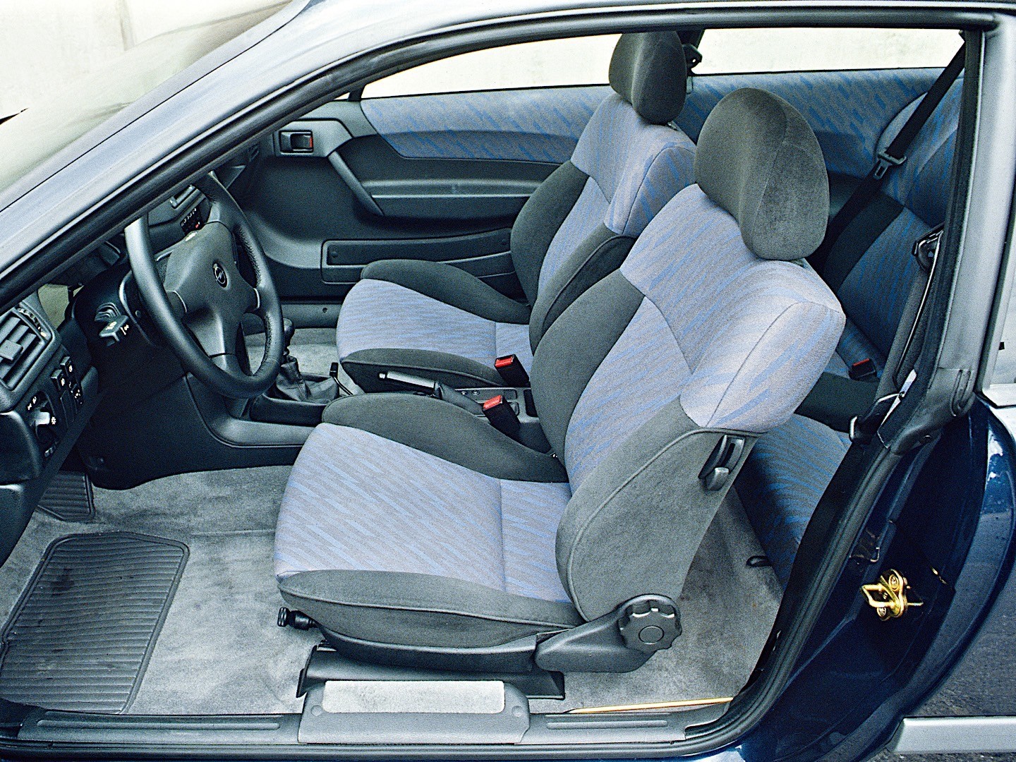 Opel Calibra photo 62