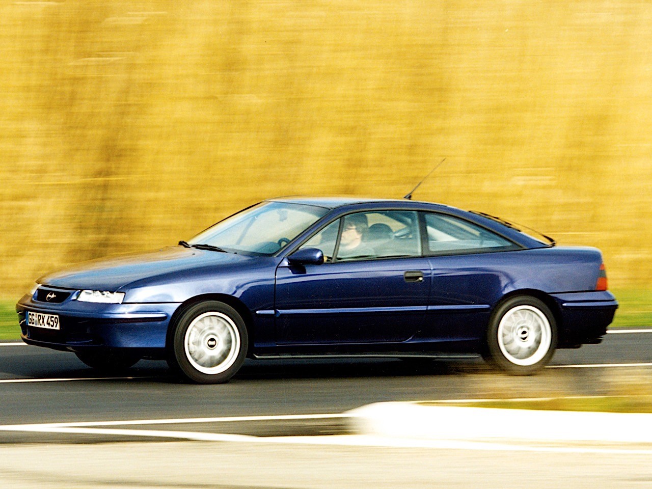 Opel Calibra photo 17