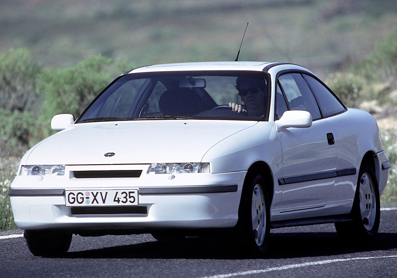 Opel Calibra photo 20