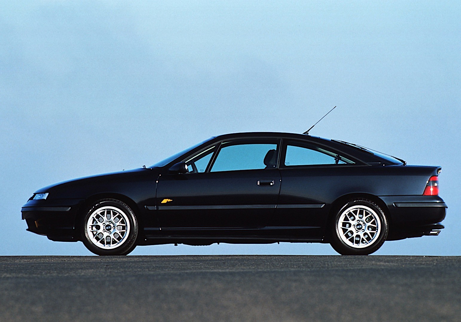 Opel Calibra photo 25