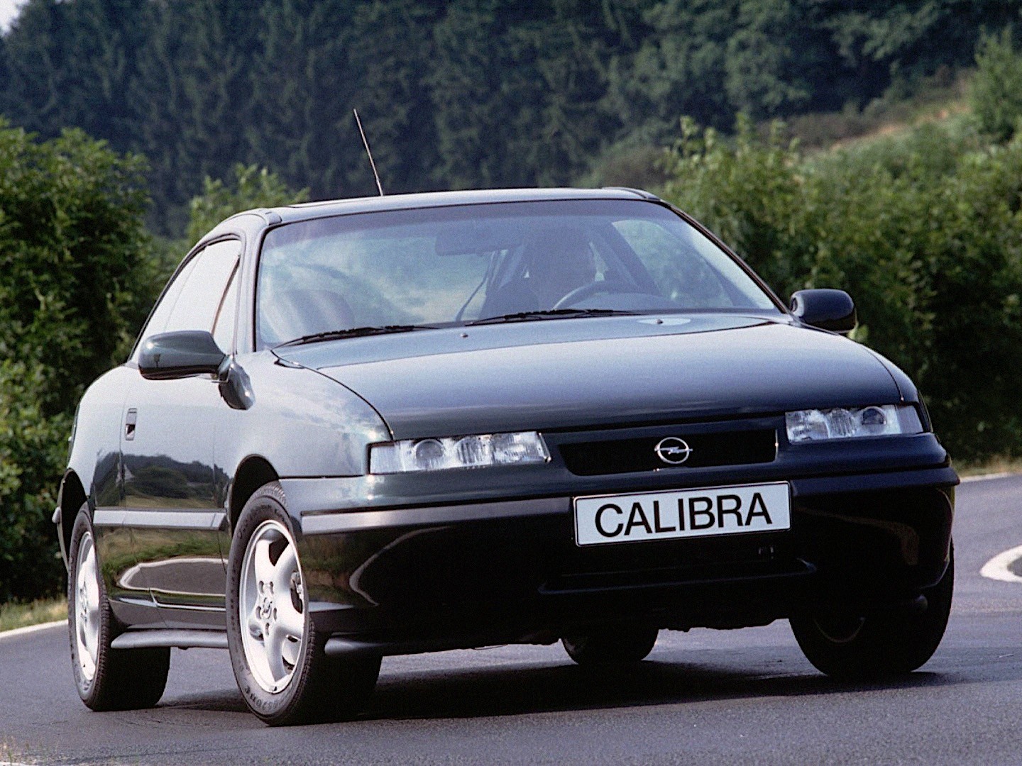 Opel Calibra photo 31