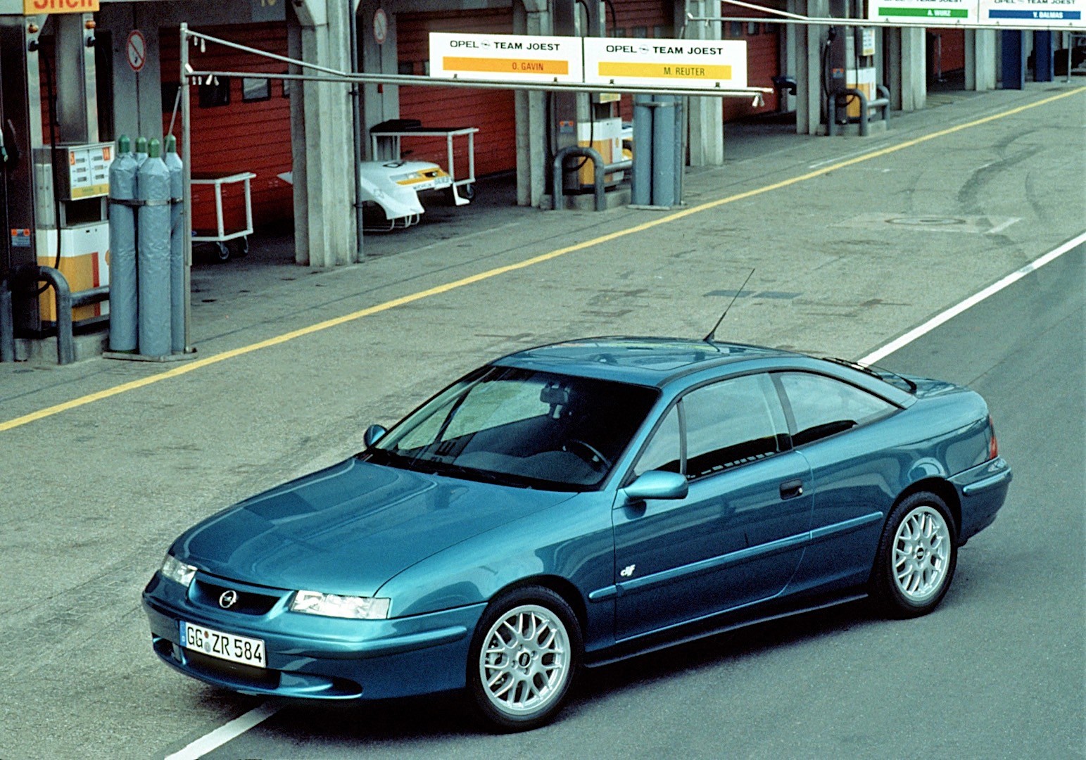 Opel Calibra photo 33