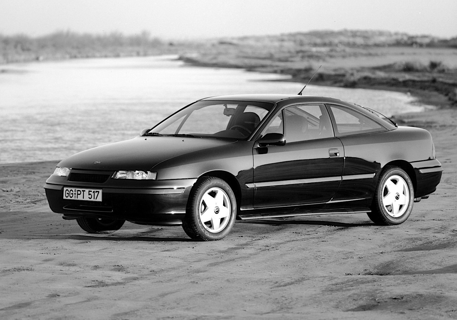 Opel Calibra photo 46