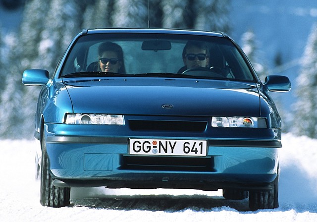 Opel Calibra photo 48