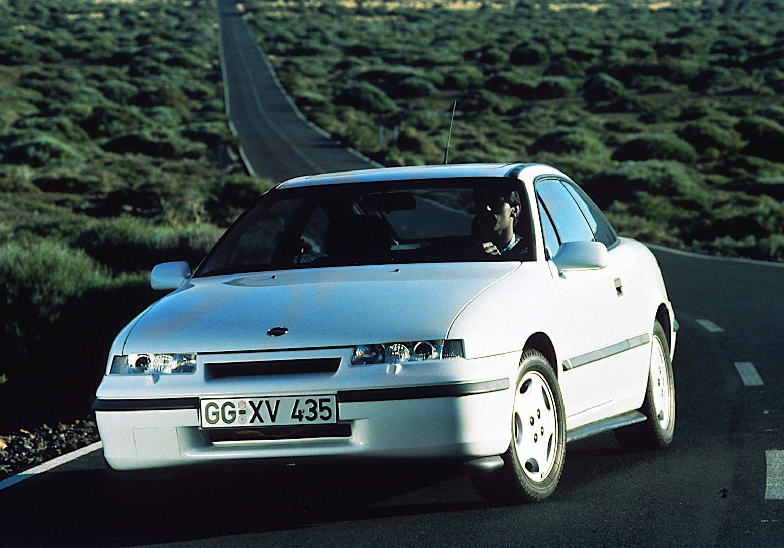 Opel Calibra photo 49
