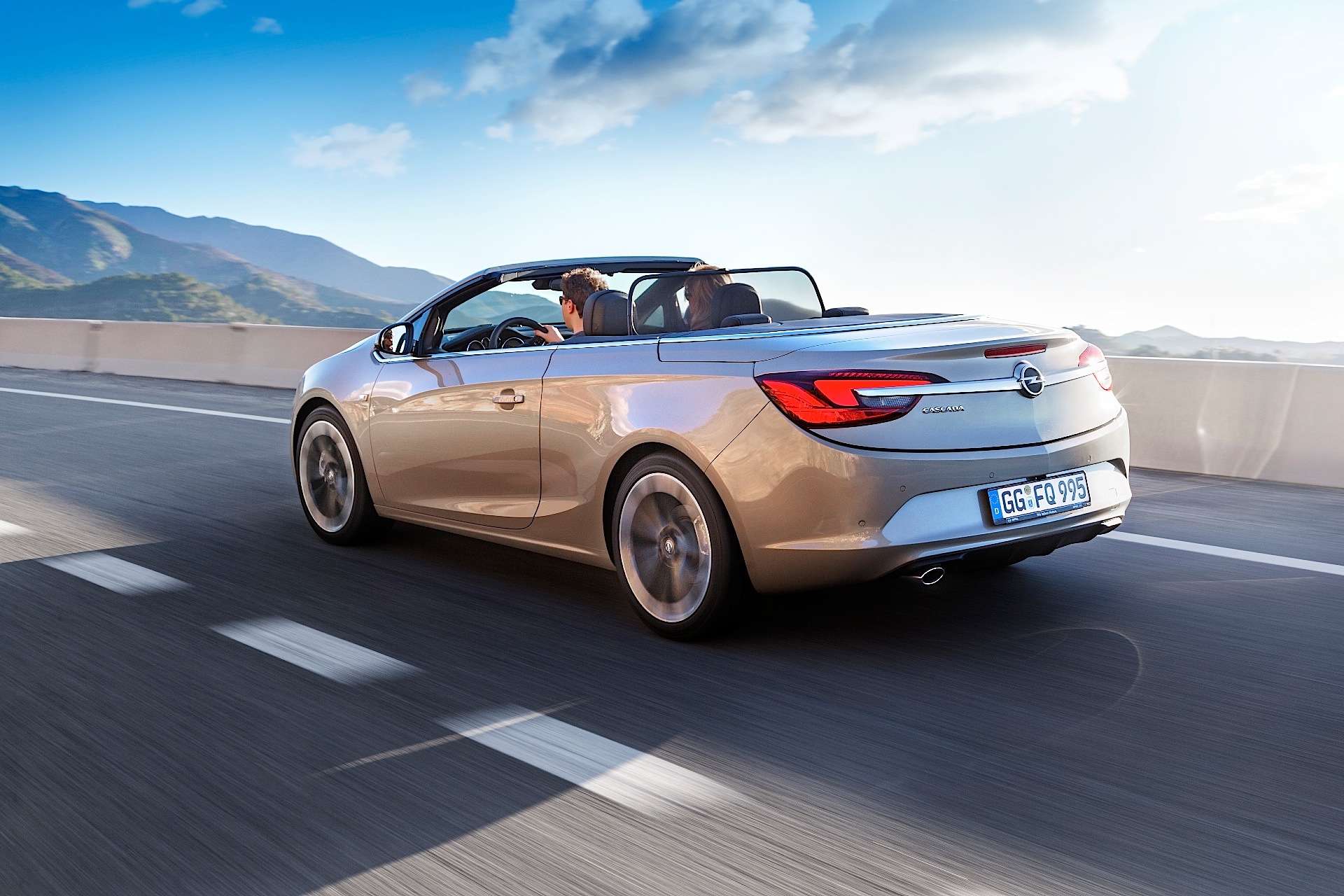 Opel Cascada photo 12