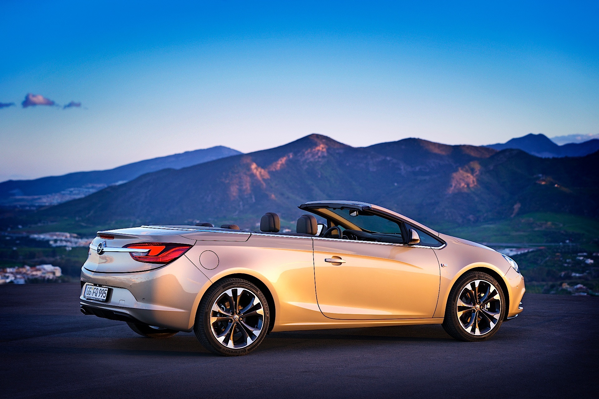 Opel Cascada photo 29