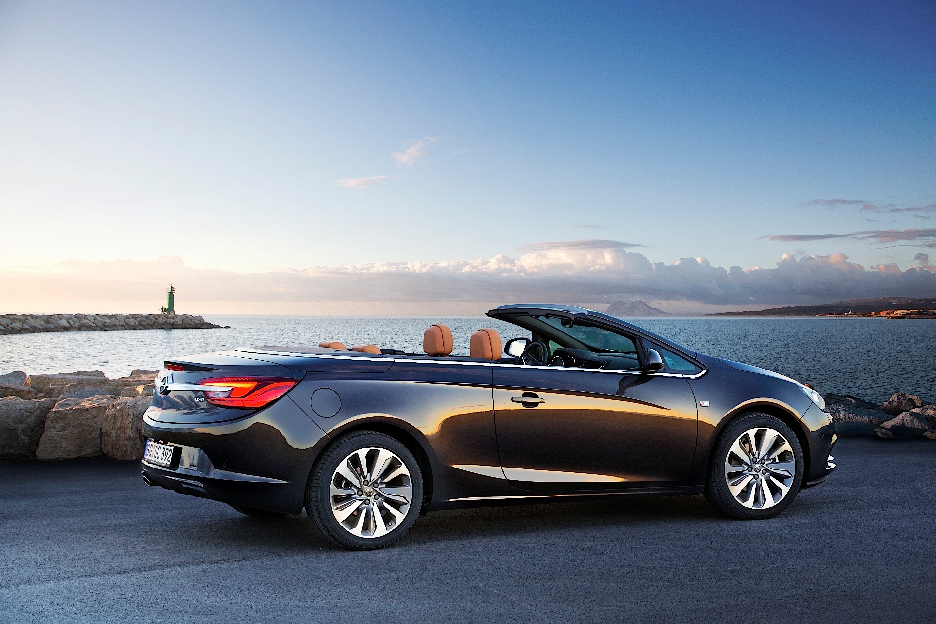 Opel Cascada photo 31