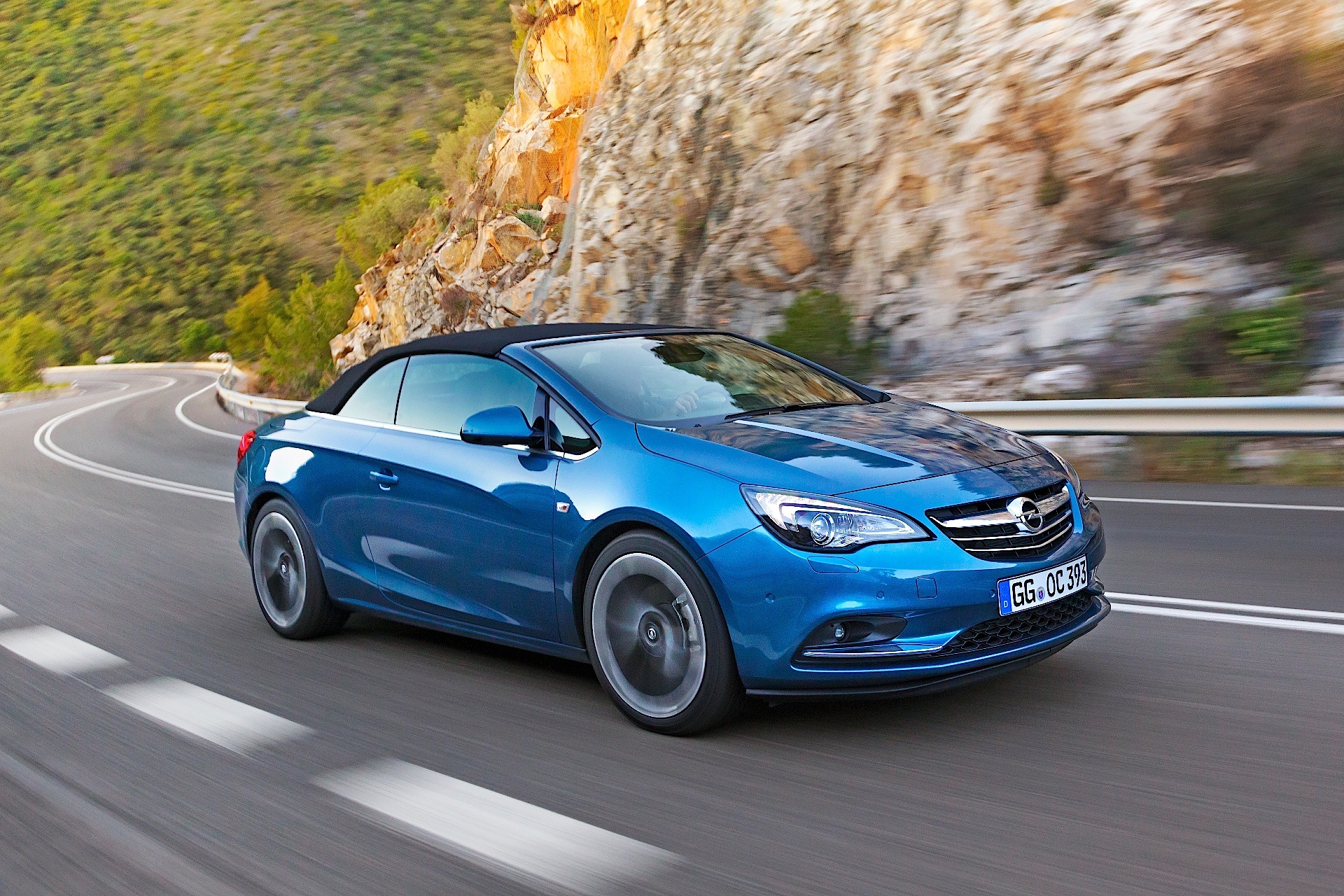 Opel Cascada photo 35