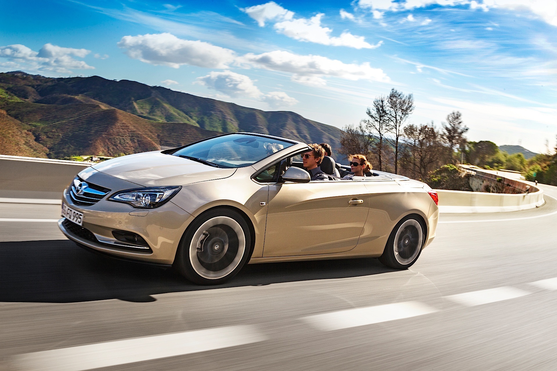 Opel Cascada photo 39