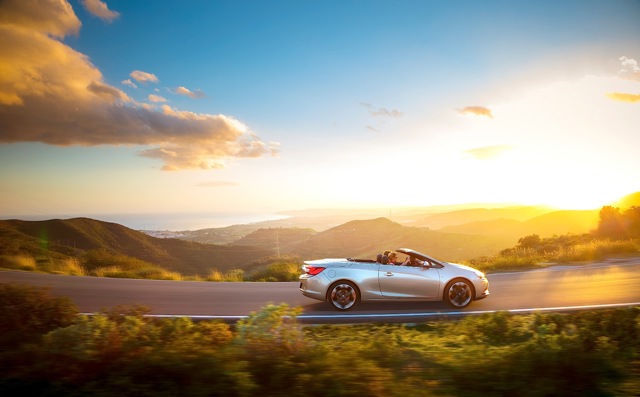 Opel Cascada photo 8
