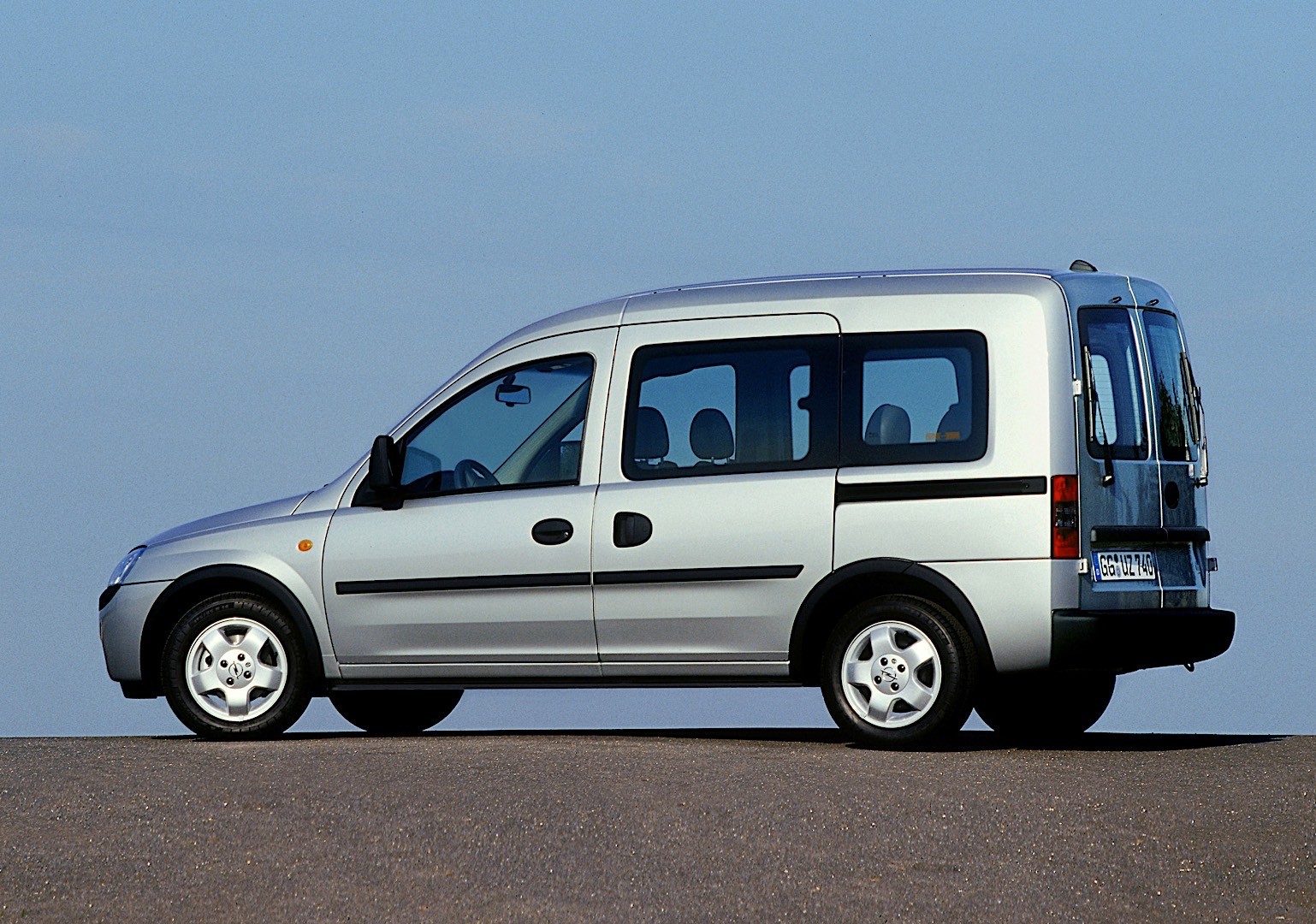 Opel Combo photo 16