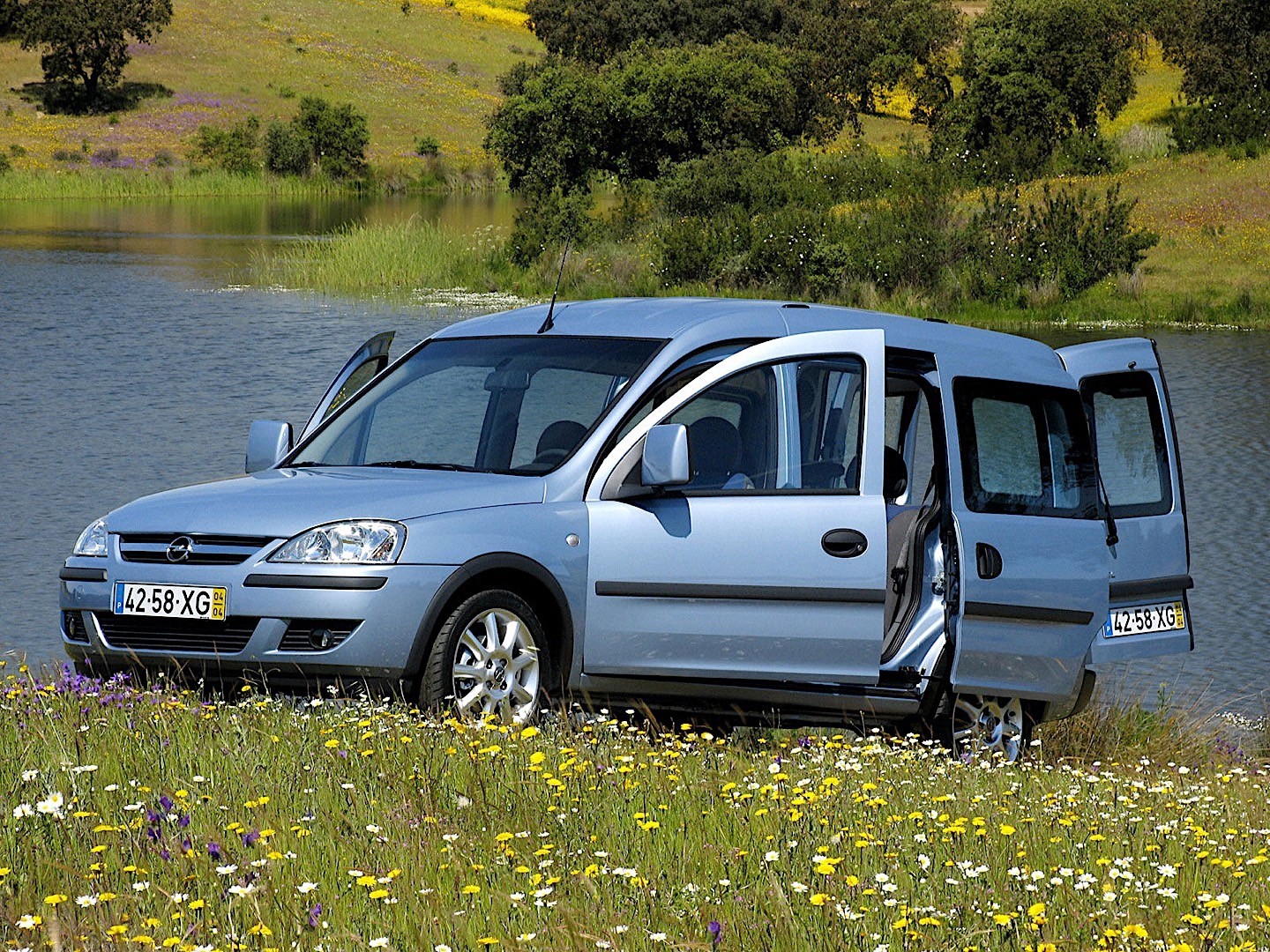 Opel Combo photo 28