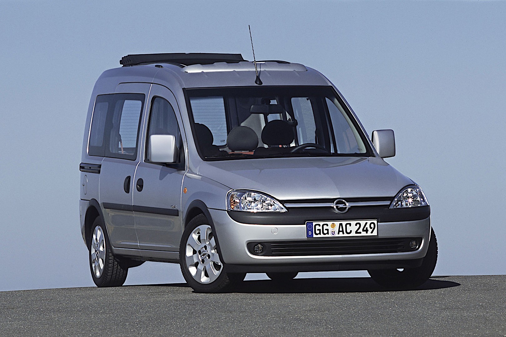 Opel Combo photo 36